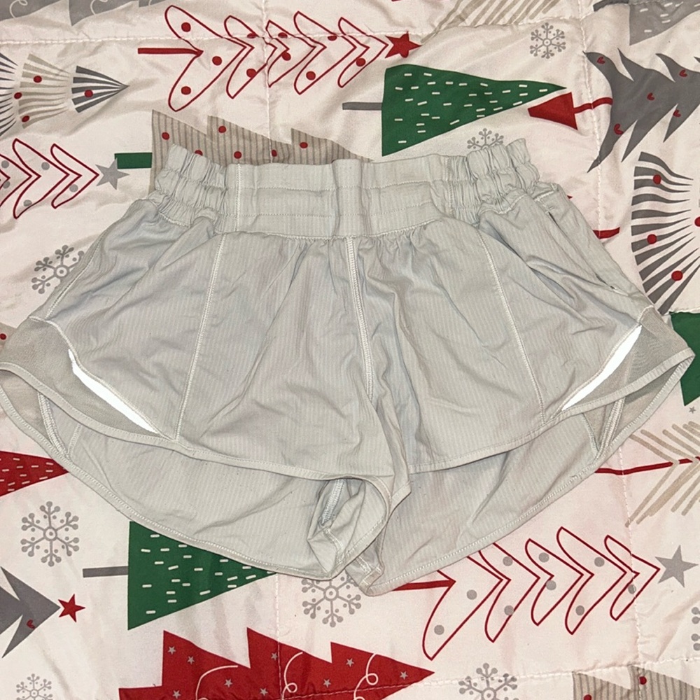Grayish white lulu shorts